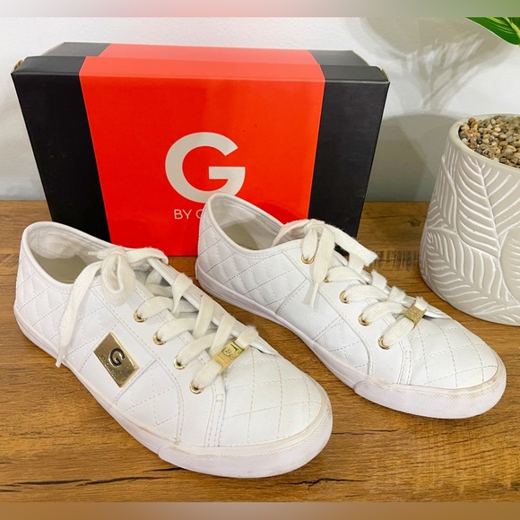 G By GUESS - Picture 1 of 1